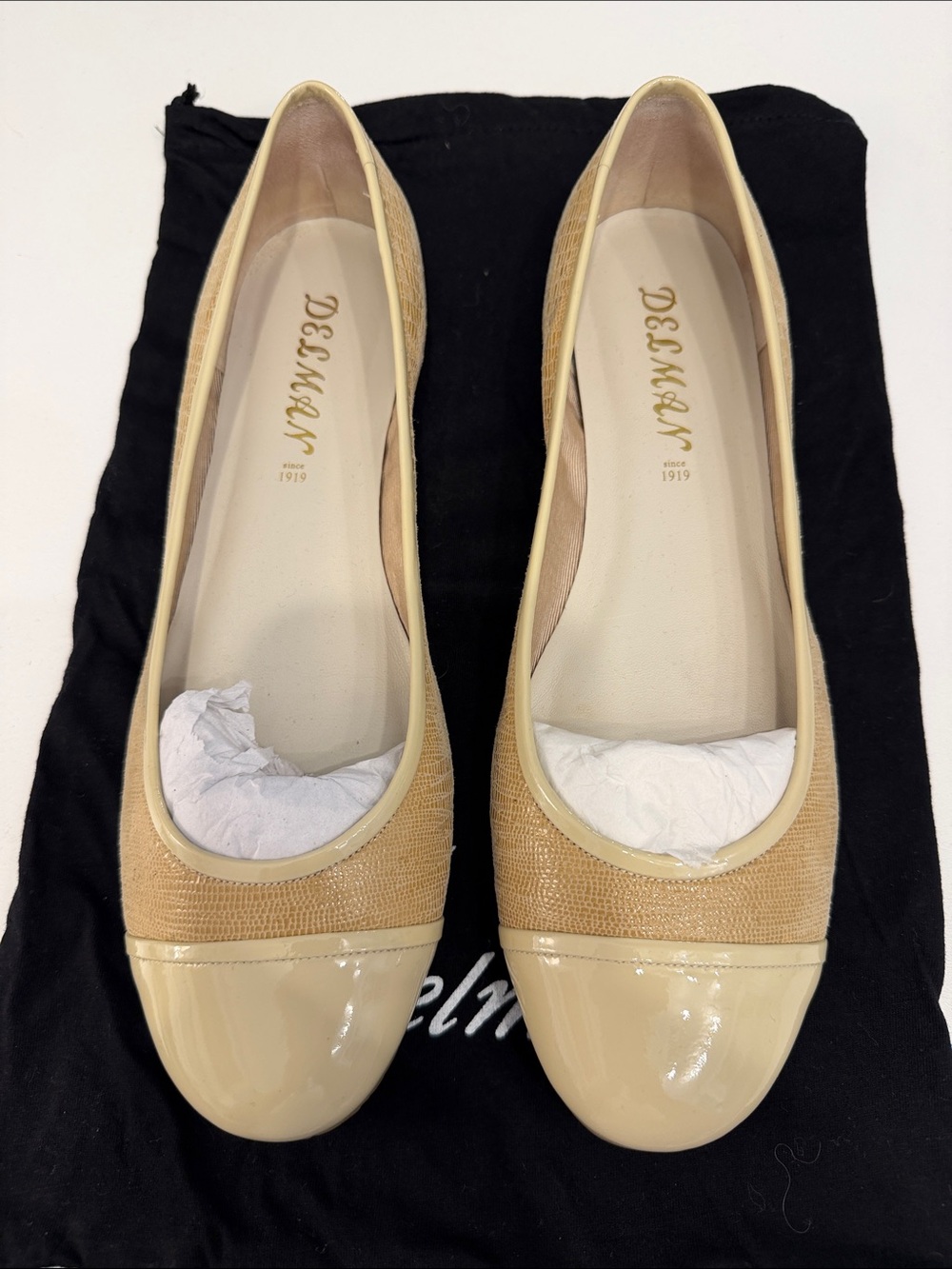 Delman Sand Wendy Lizard Flats
